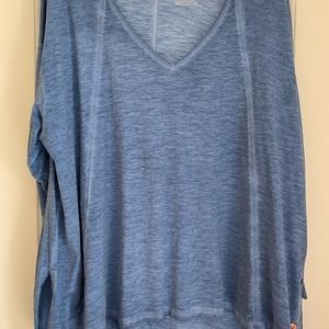 Long sleeve Mid V neck T-shirt